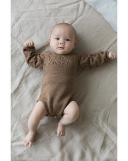 Oppskrift Baby Body Strikking, pynt, garn og strikkeoppskrifter