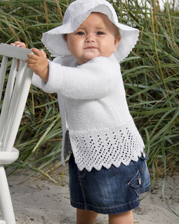 Beskrivning Barnkofta med uddkant