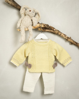 Beskrivning Tröja och byxa