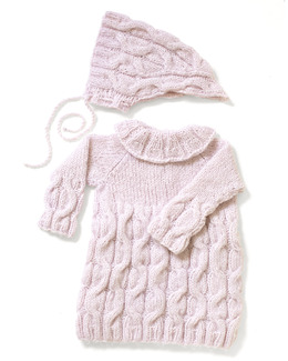 Beskrivning Klänning och hätta