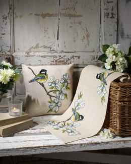 Broderikit Kudde Bland äppelblomster