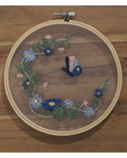 Broderikit Tavla Blommor & Fjäril
