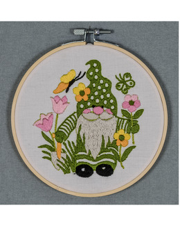 Broderikit Tavla Gnome & Fjärilar