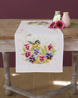 Broderikit Tavla Vårblommor Aida