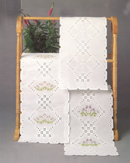 Hardangerlöpare Lila blom