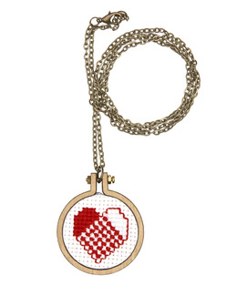 Broderikit Hjärta/Nisse till halsband 2-pack