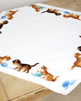 Broderikit Duk Lekfulla katter