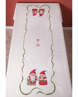 Broderikit Middagsduk Tomtepar