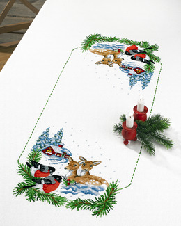 Broderikit Middagsduk Ute i snön