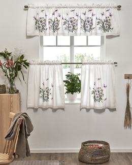 Cafégardin med Tryckta Blommor och Spetskant Laila 3-delar
